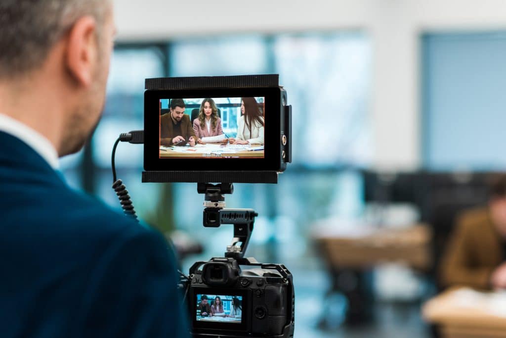 Promouvoir votre vidéo corporate : maximiser l’impact de votre vidéo corporate