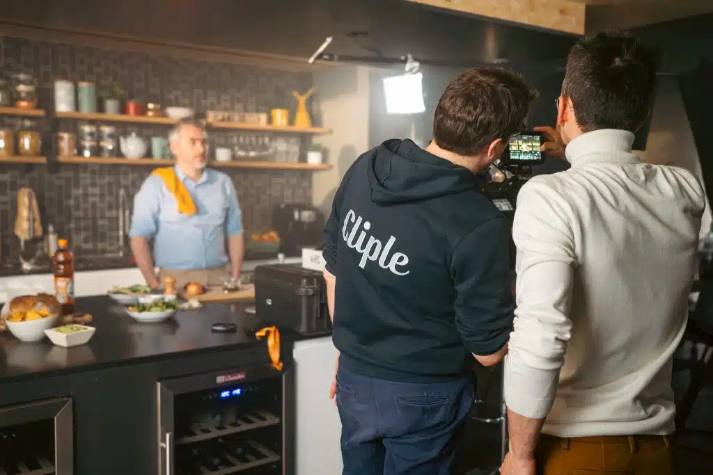 Comment la vidéo corporate booste votre SEO et vos conversions