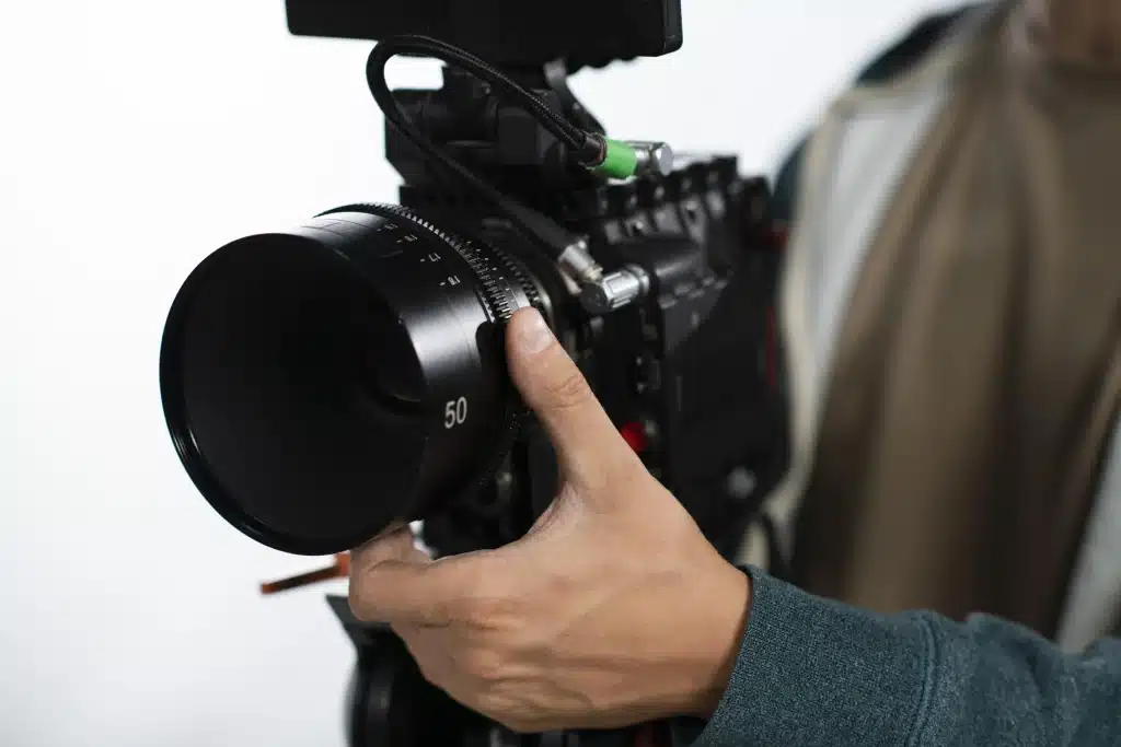 Comment la vidéo corporate booste votre SEO et vos conversions