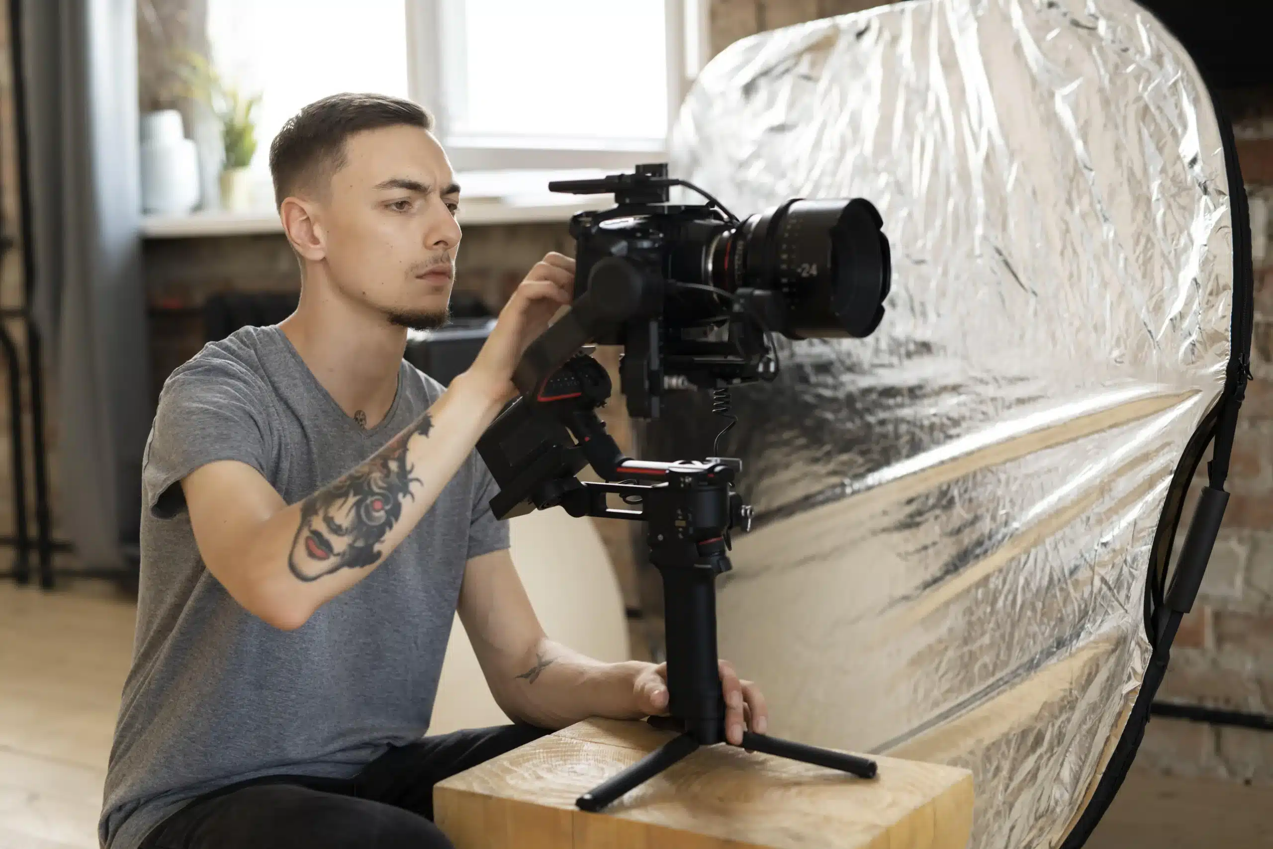 Agence vidéo low-cost ou premium : découvrez ce que cache vraiment la différence de prix et comment choisir le bon partenaire pour votre stratégie vidéo.