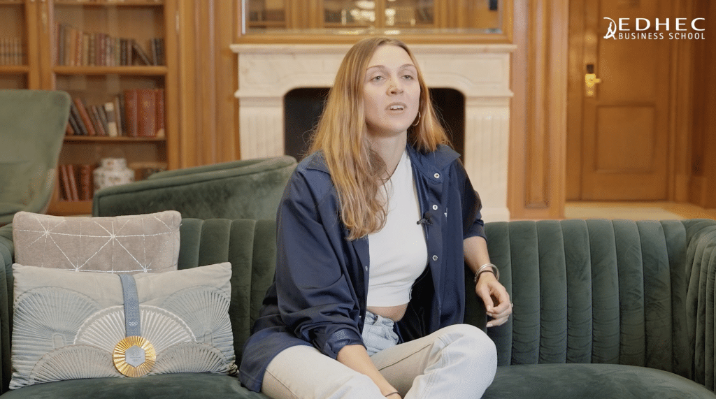 Tournage d'interview vidéo : comment Cliple a filmé le témoignage de Manon Apithy-Brunet pour l'EDHEC